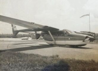 Gear-up landing in the Cessna 337 8R-GDP at Rosehall due to undercarriage failure